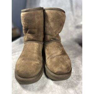 UGG Classic II Short Boots Brown Sheepskin Suede Women's Size 7